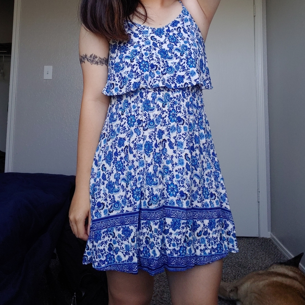 Divided H&M Blue and White Floral Sun Dress